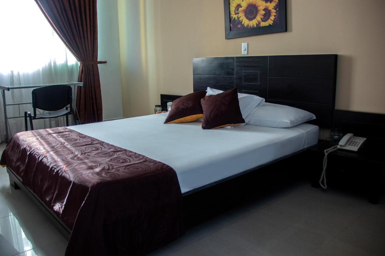 Hotel Plazuela San Ignacio Medellín Kültér fotó